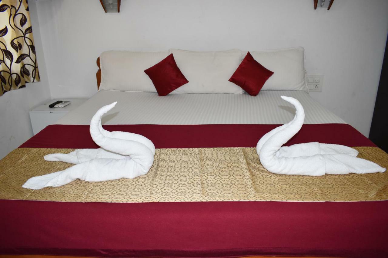 Hotel Mj Beach Resort Baga Exterior foto