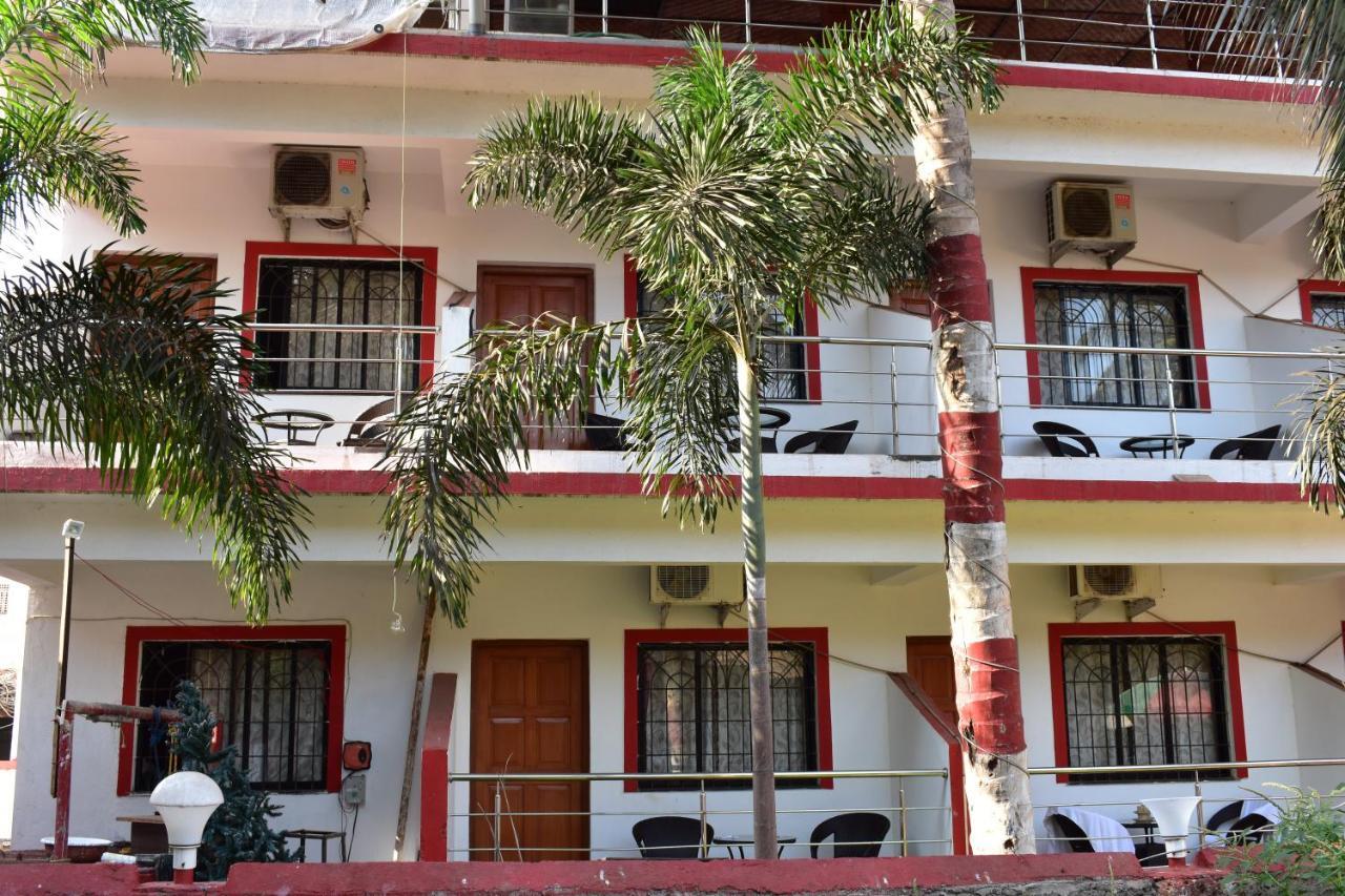 Hotel Mj Beach Resort Baga Exterior foto